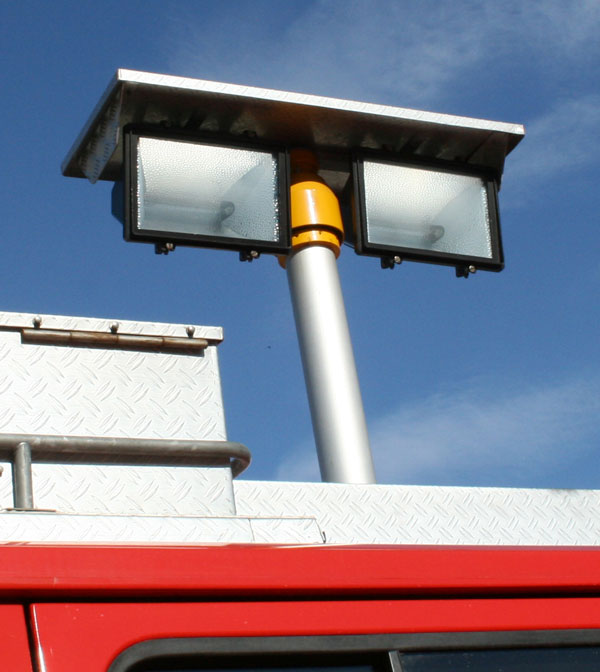 Ausgefahrener Lichtmast